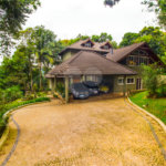 Casa à venda com 4 suítes no condomínio Alpes da Cantareira, Mairiporã - SP