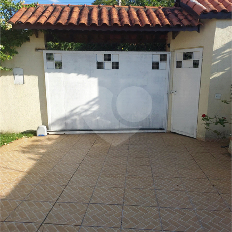 CASA TÉRREA COM PISCINA EM ATIBAIA NA VILA GIGLIO