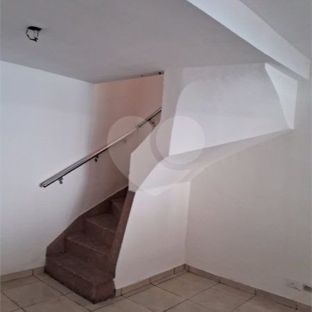 Sobrado à venda ou para alugar com 2 quartos em Vila Aimoré, São Paulo, SP