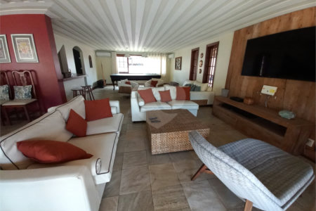 Casa à venda com 4 quartos, sendo 3 suítes,  em Geribá, Armação dos Búzios, RJ