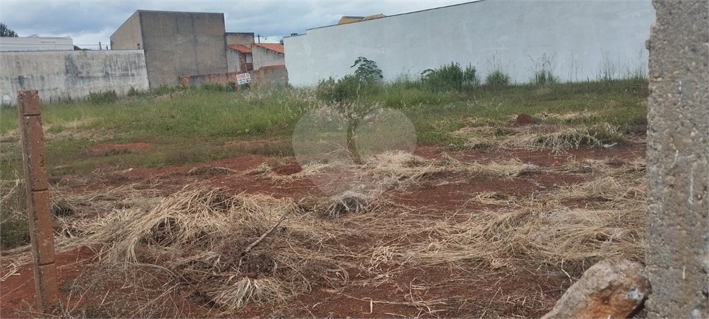 Terreno à venda em Vila dos Bandeirantes, Itapetininga, SP