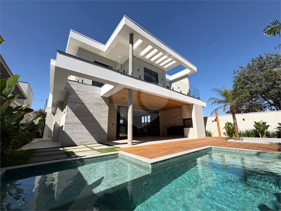 Casa à venda com 4 suítes no condomínio Villa Borghese, Indaiatuba - SP