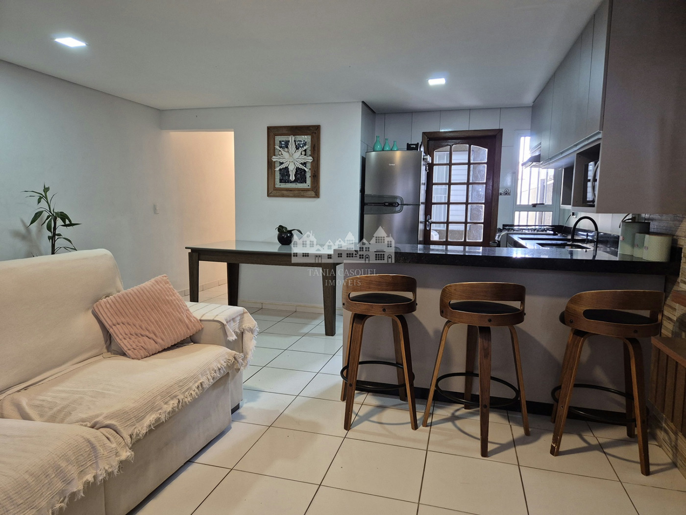 Casa à venda no Bairro Imperial – Atibaia | 2 dormitórios, suíte, 2 vagas e área gourmet
