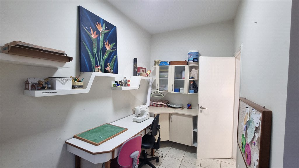 Casa à venda com 3 quartos, sendo 1 suíte,  no condomínio Vivendas do Lago, Sorocaba - SP