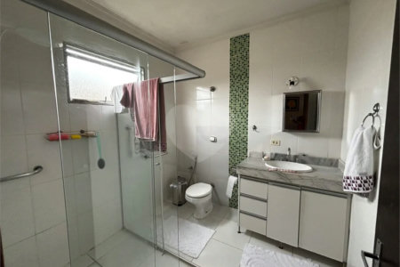 Casa à venda com 4 quartos, sendo 2 suítes, no condomínio Zuleika Jabour, Salto - SP