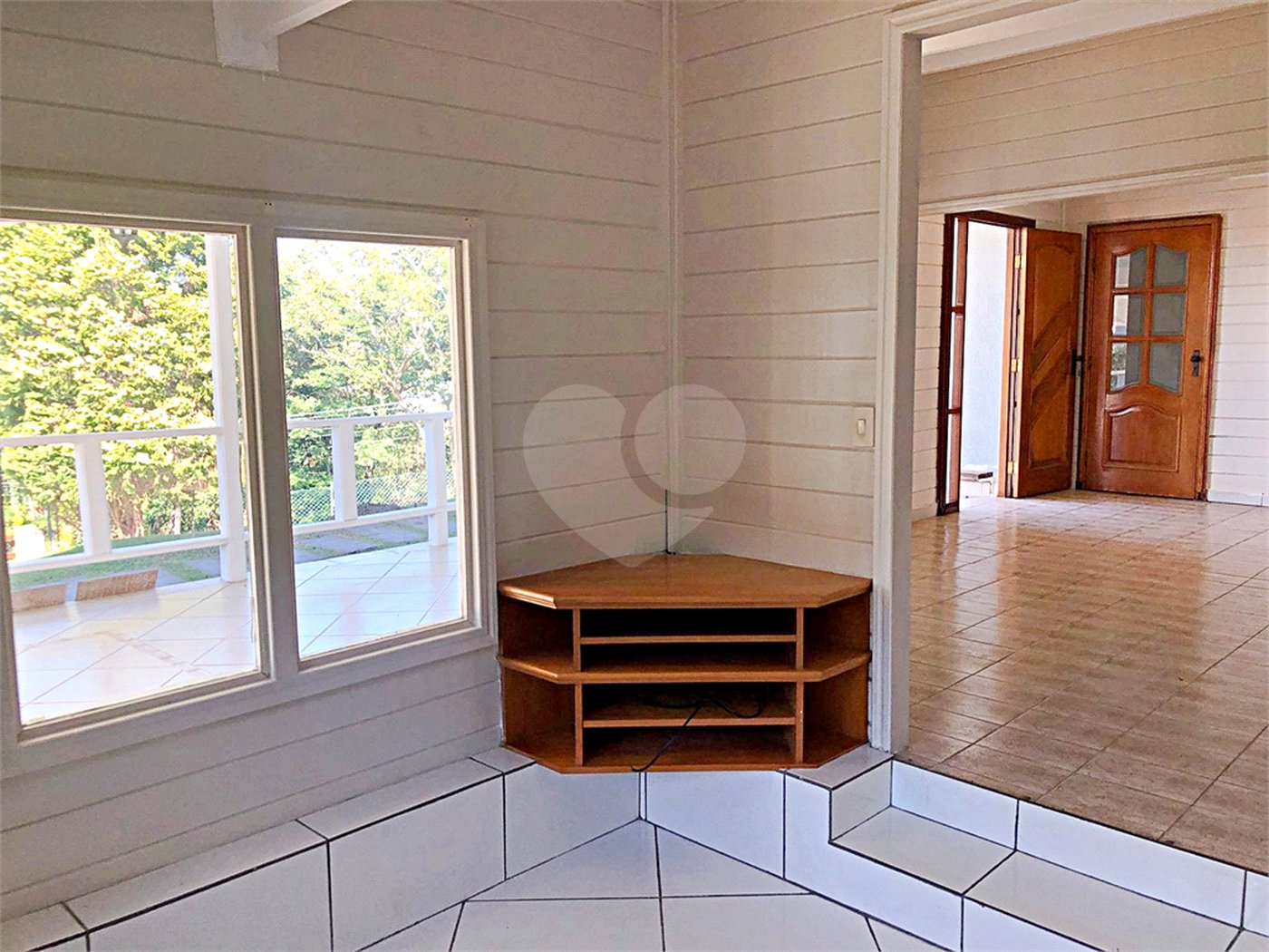 Casa à venda com 4 quartos, sendo 2 suítes, no condomínio Estância Marambaia, Vinhedo - SP