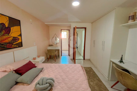 Casa à venda com 4 quartos, sendo 1 suíte, no condomínio Imperial Santa Cruz, Rio de Janeiro - RJ