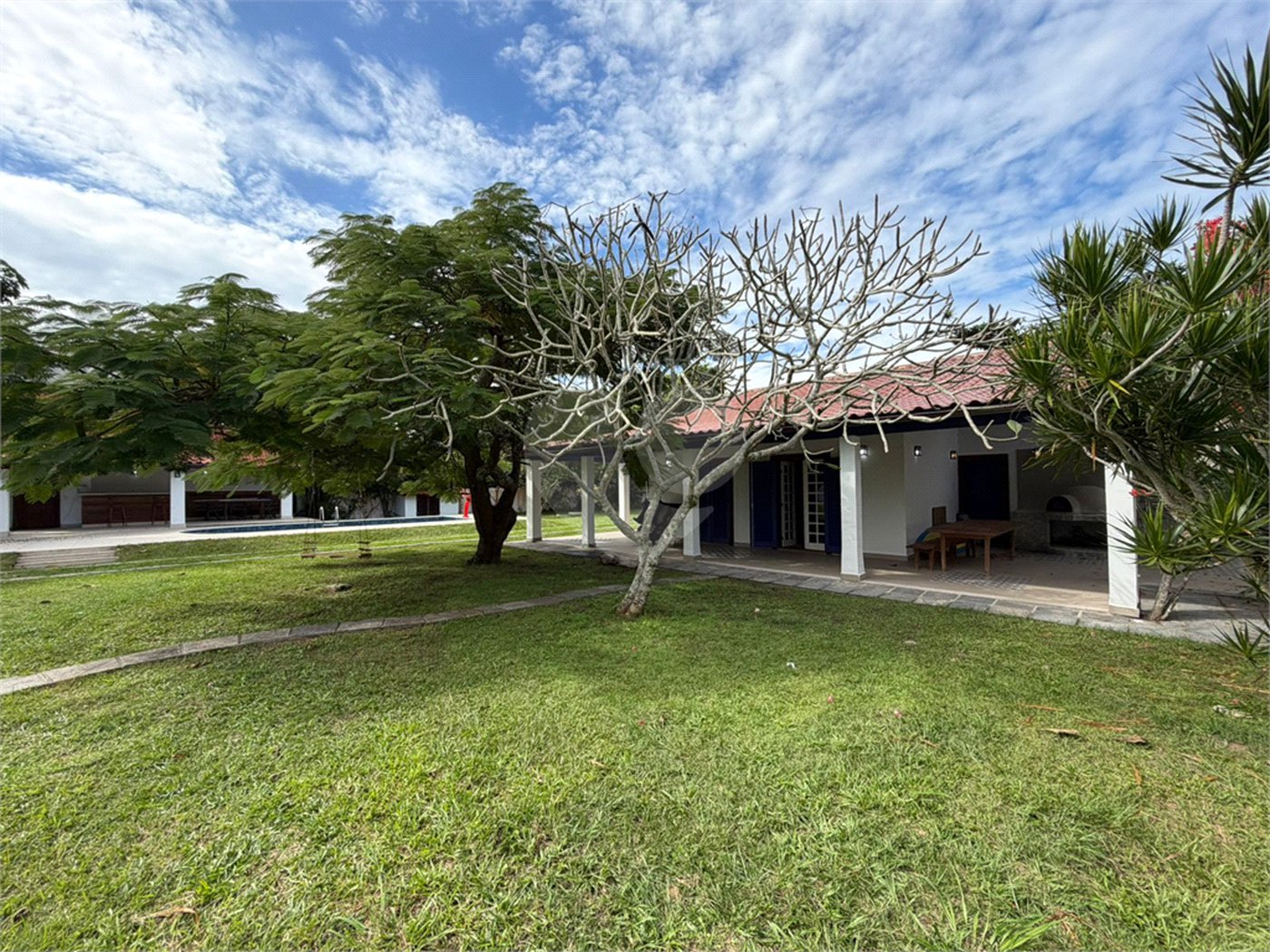Casa à venda com 4 quartos, sendo 2 suítes, em Ogiva, Cabo Frio, RJ