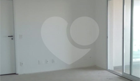 Apartamento à venda com 3 quartos, sendo 1 suíte,  em Vila Mogilar, Mogi das Cruzes, SP