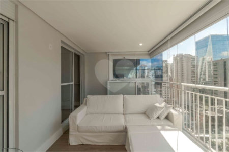 Apartamento para alugar com 1 suíte em Vila Nova Conceição, São Paulo, SP