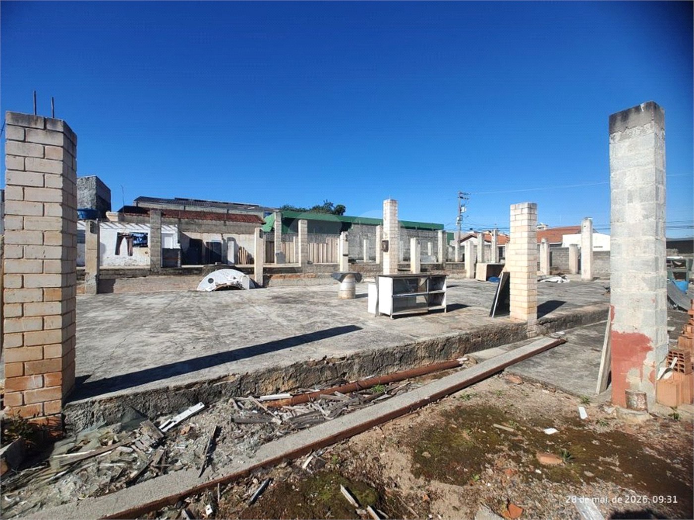 Terreno em Atibaia com 2.784 metros para construção de apartamentos ou salões comerciais, excelente localização