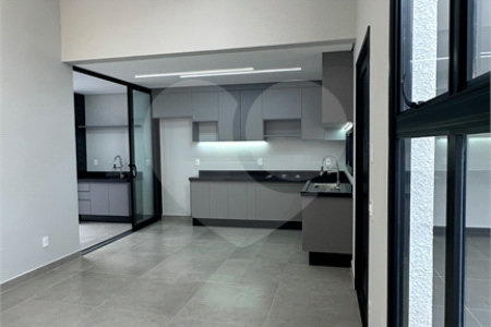 Casa Térrea à venda com 3 quartos, sendo 1 suíte, em Jardim Bom Sucesso, Indaiatuba, SP
