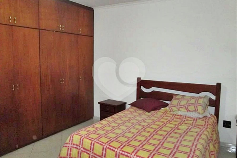 Sobrado à venda com 6 quartos, sendo 4 suítes, em Vila Albertina, São Paulo, SP