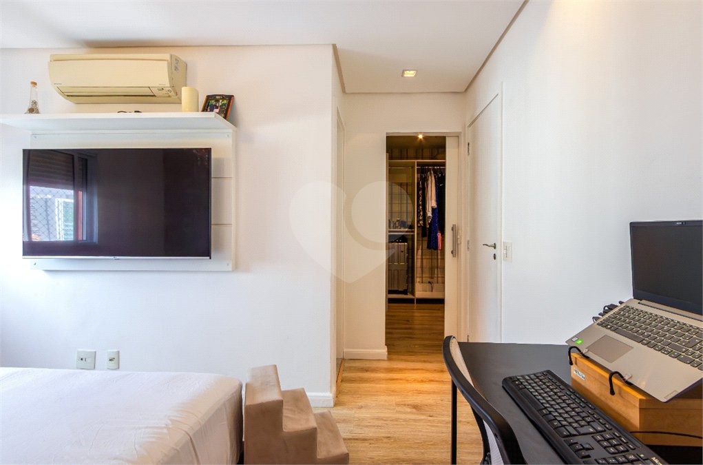 Apartamento à venda com 3 quartos, sendo 1 suíte,  em Vila Cruzeiro, São Paulo, SP