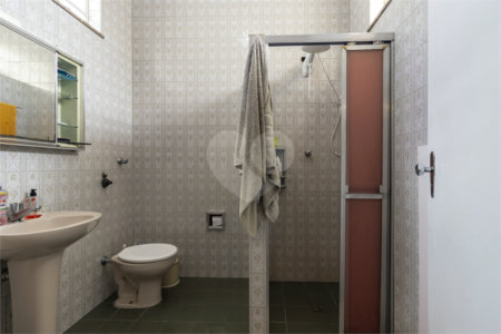 Casa à venda com 5 quartos, sendo 1 suíte, em Vila Nova Conceição, São Paulo, SP