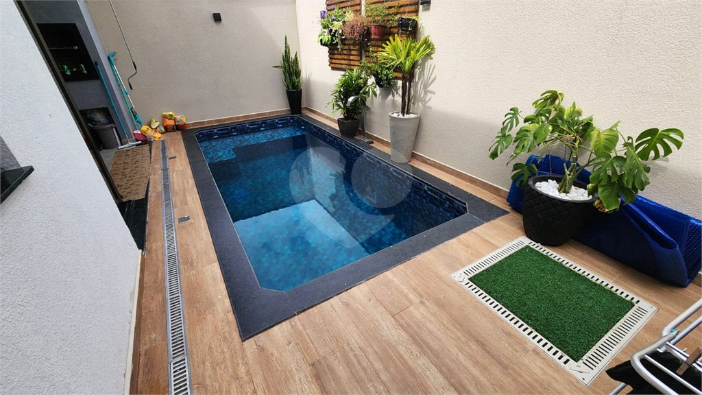 Casa à venda com 3 quartos, sendo 1 suíte, no condomínio Horto Florestal Villagio, Sorocaba - SP