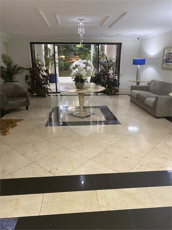 Apartamento à venda com 3 quartos, sendo 1 suíte, em Vila Andrade, São Paulo, SP