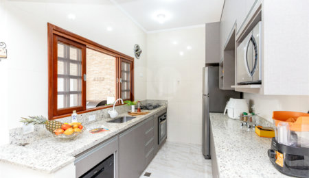 Casa à venda com 5 quartos, sendo 1 suíte,  em Vila Cruzeiro, São Paulo, SP