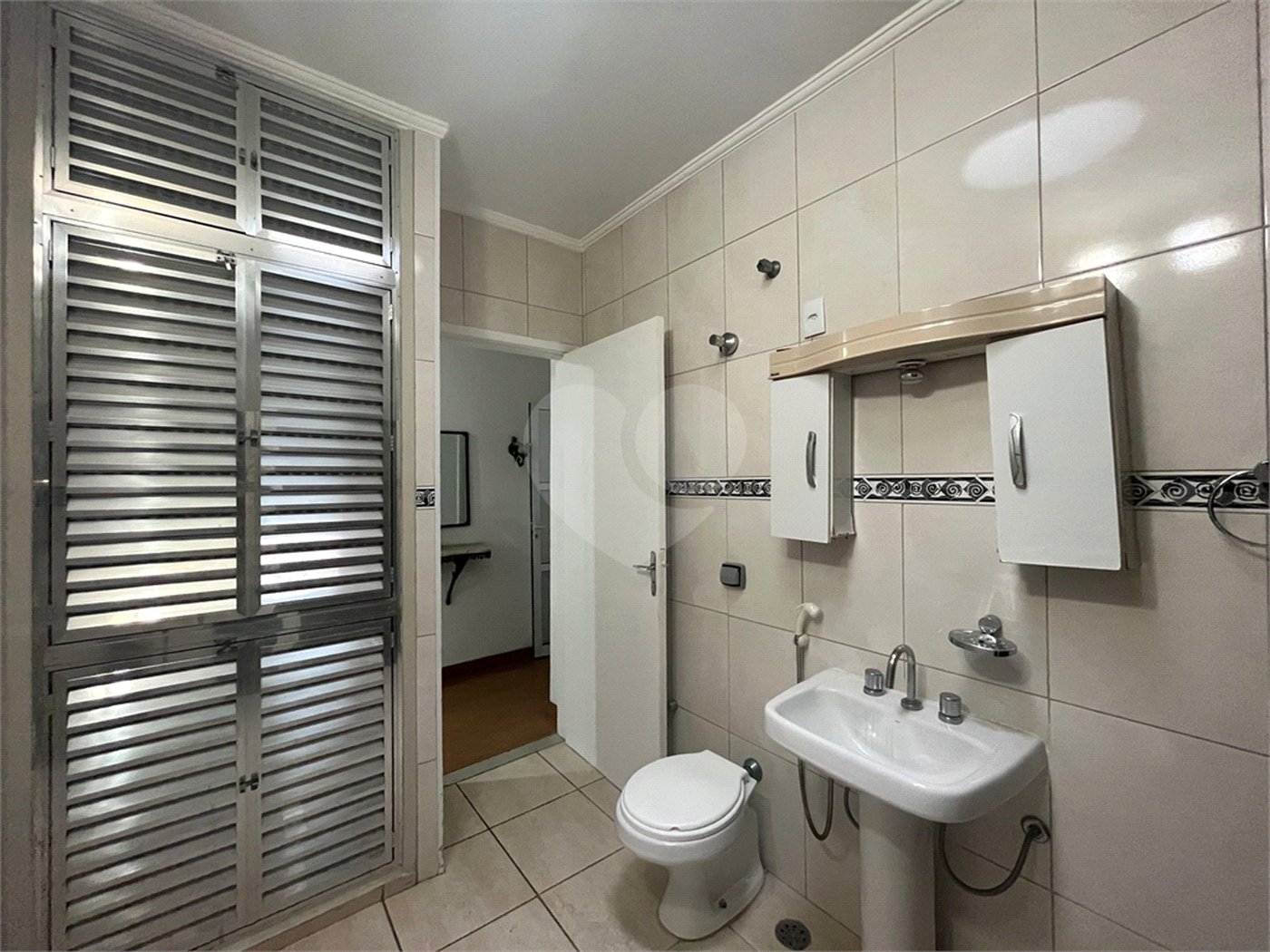 Casa à venda com 4 quartos, sendo 3 suítes, em Jardim França, São Paulo, SP