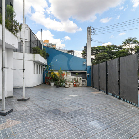 Prédio à venda em Vila Gomes, São Paulo, SP