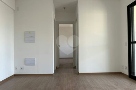 Flat à venda com 2 quartos em Vila Firmiano Pinto, São Paulo, SP