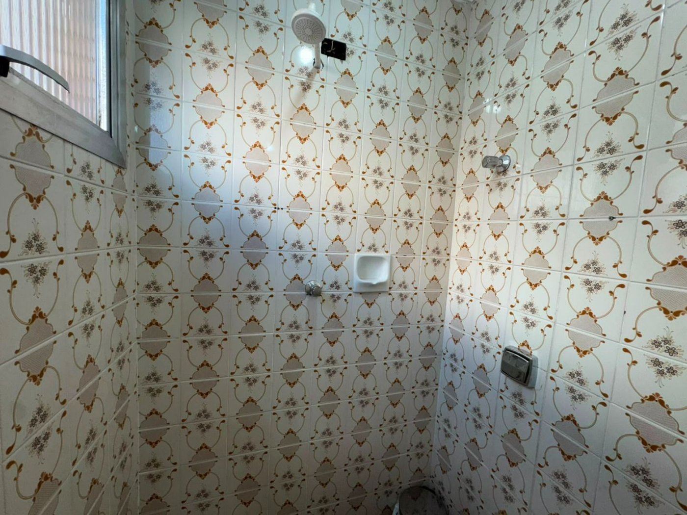 Apartamento com 3 dormitórios à venda, 70 m² por R$ 315.000,00 - Jardim São Miguel - Guarujá/SP