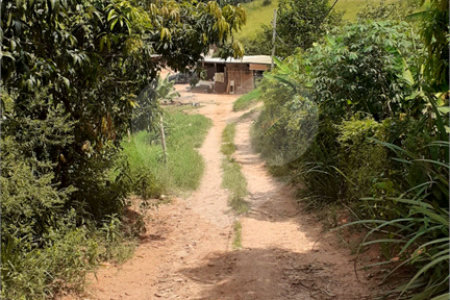Chácara à venda com 4 quartos, sendo 1 suíte, em Vista Alegre, Vinhedo, SP