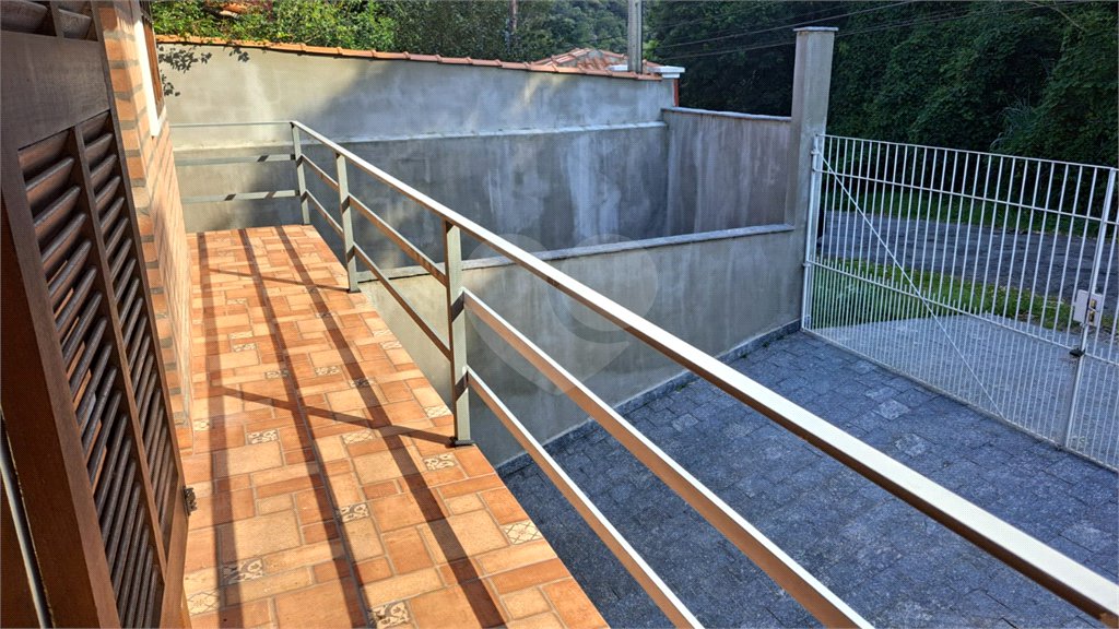 Casa à venda com 3 quartos, sendo 1 suíte, no condomínio Alpes da Cantareira, Mairiporã - SP