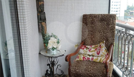 Apartamento à venda com 3 quartos, sendo 2 suítes,  em Campo Belo, São Paulo, SP