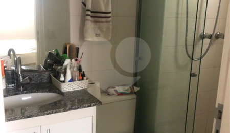 Apartamento à venda com 3 quartos, sendo 1 suíte, em Vila Firmiano Pinto, São Paulo, SP