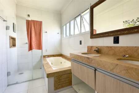 Casa à venda com 5 quartos, sendo 3 suítes, no condomínio Residencial Helvetia Park, Indaiatuba - SP