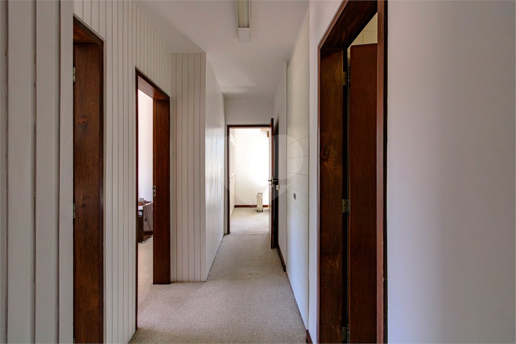Casa à venda com 4 quartos, sendo 1 suíte,  em Jardim Leonor, São Paulo, SP