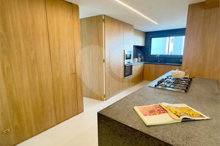 Apartamento à venda com 4 suítes em Brooklin Paulista, São Paulo, SP