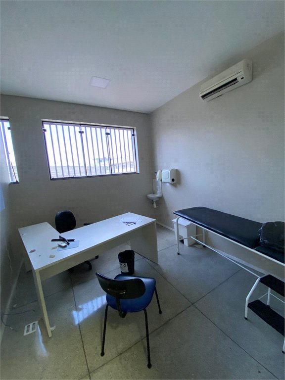 Salão Comercial para alugar em Vila Romanópolis, Ferraz de Vasconcelos, SP