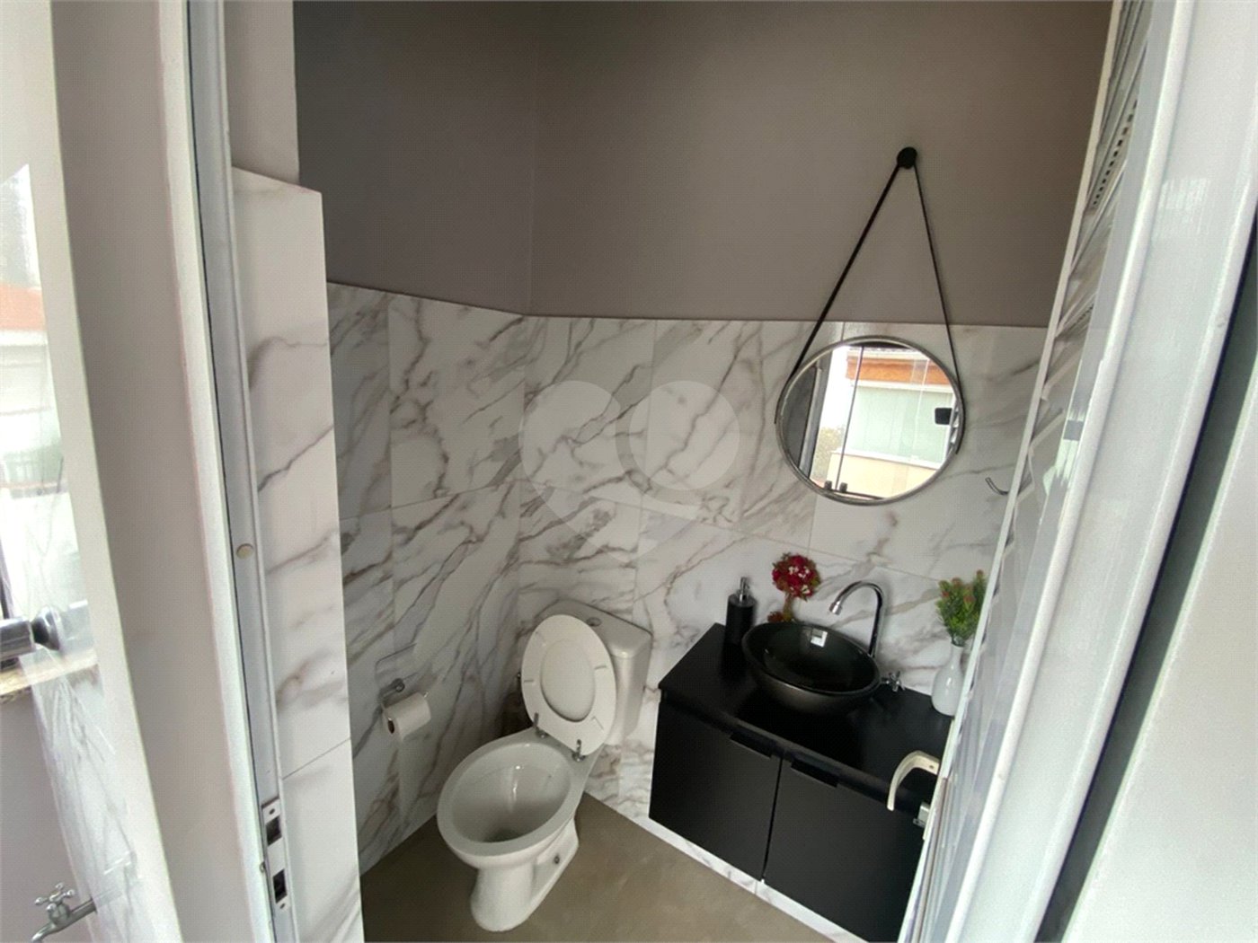 Casa à venda com 3 suítes no condomínio Belle Villle, São Paulo - SP