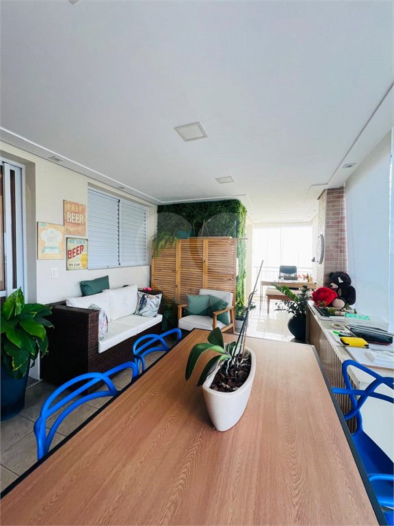 Apartamento à venda com 3 quartos, sendo 1 suíte, em Alto da Boa Vista, São Paulo, SP