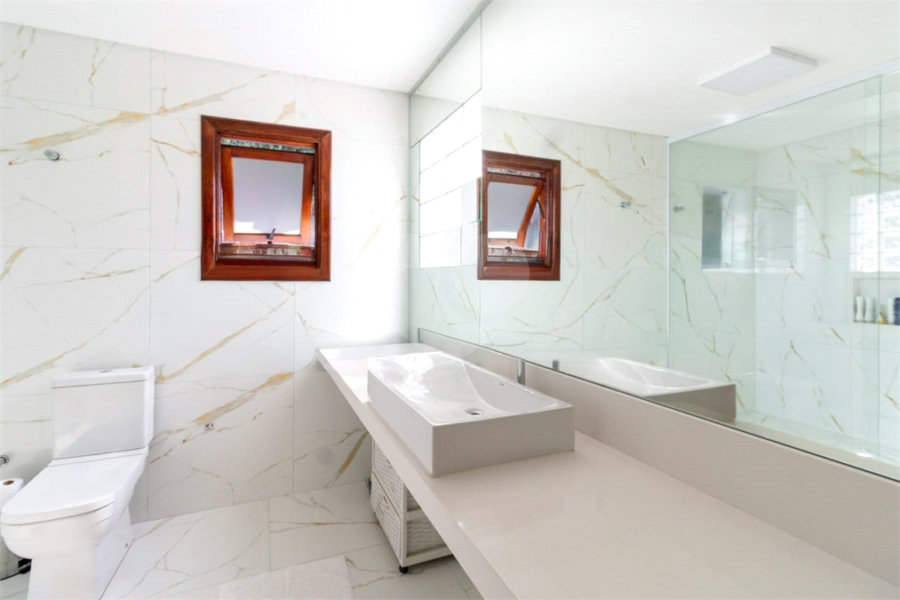 Casa à venda com 3 suítes no condomínio Da Serra, São Paulo - SP