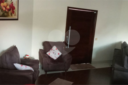 Chácara à venda com 3 quartos, sendo 2 suítes,  em Monterrey, Louveira, SP