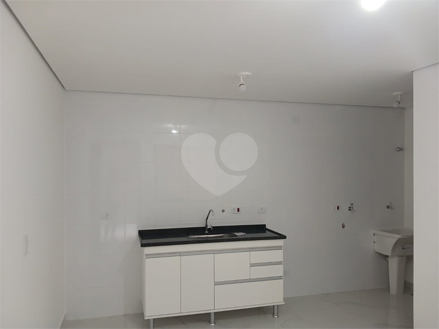 Casa para alugar com 1 quarto no condomínio Edificio Cometa, São Paulo - SP