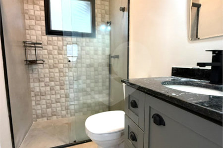 Casa à venda ou para alugar com 3 quartos, sendo 1 suíte, no condomínio Residencial Marchant Buarque, Atibaia - SP