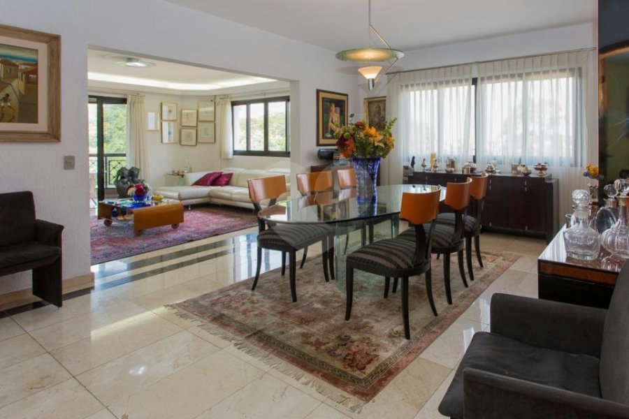 Apartamento para alugar com 5 quartos, sendo 3 suítes, em Alto de Pinheiros, São Paulo, SP