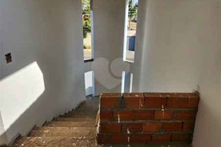 Casa à venda com 5 suítes em Residencial Olivio Benassi, Matão, SP