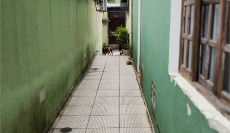 Sobrado à venda com 4 quartos, sendo 1 suíte,  em Jardim Monte Kemel, São Paulo, SP
