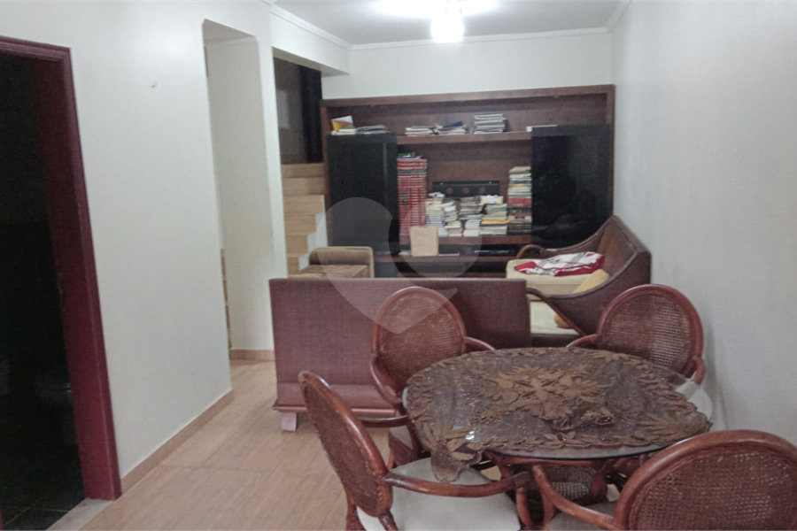 Sobrado à venda com 4 quartos, sendo 3 suítes,  em Horto Florestal, São Paulo, SP