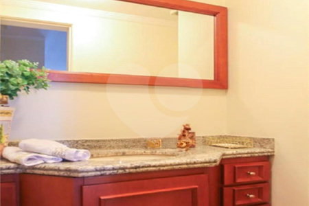 Apartamento à venda com 3 suítes em Jardim Vitória Régia, São Paulo, SP