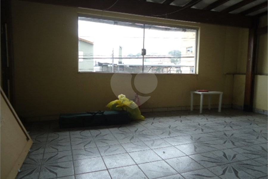 Sobrado à venda com 3 quartos em Jardim Peri, São Paulo, SP