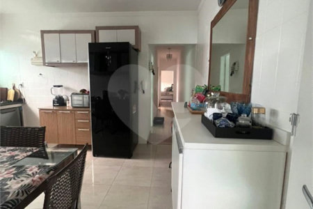 Casa à venda com 3 quartos em Vila Oliveira, Mogi das Cruzes, SP