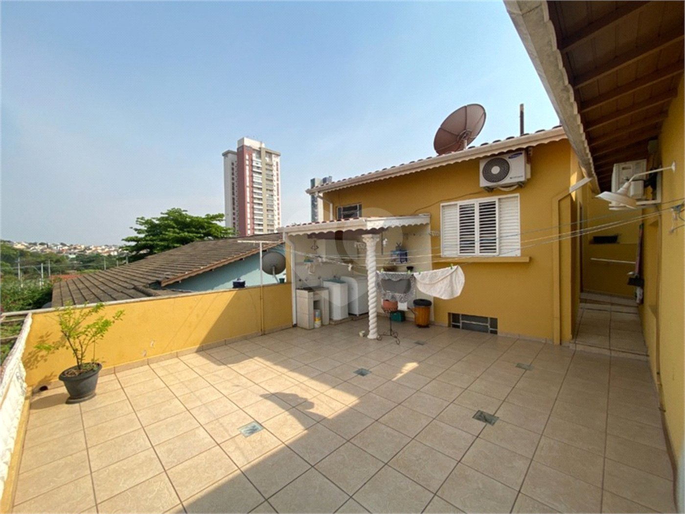 Casa à venda com 5 quartos, sendo 3 suítes, em Vila Almeida, Indaiatuba, SP