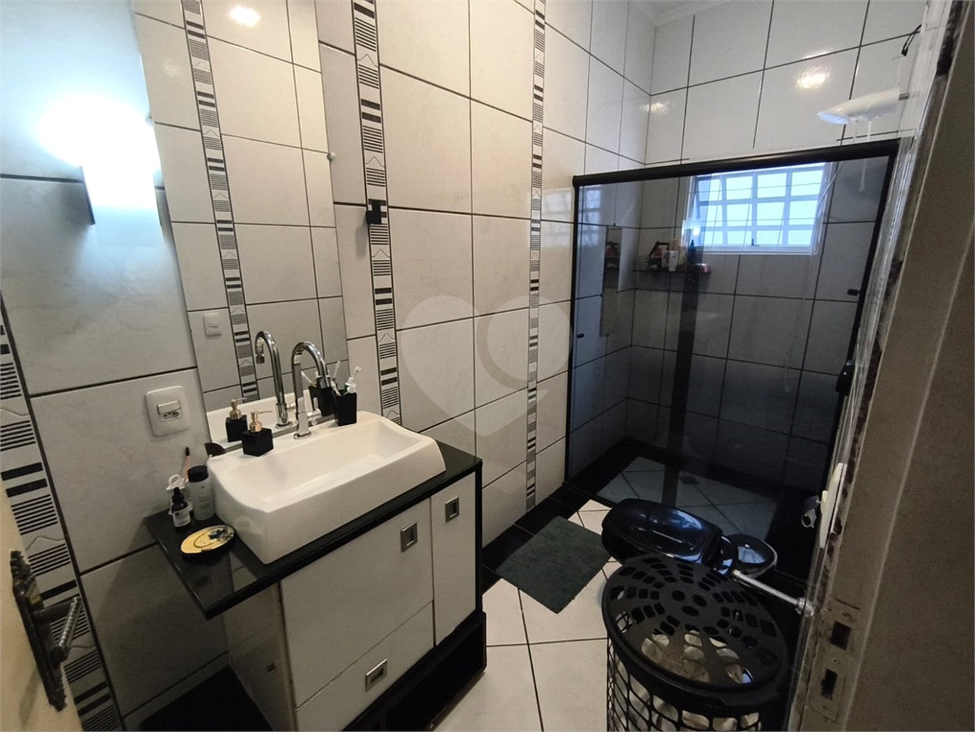 Casa à venda com 3 quartos, sendo 2 suítes,  em Vila Carolina, Itapetininga, SP