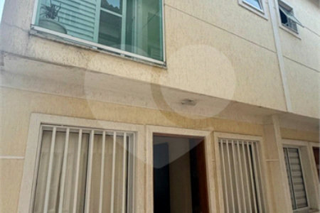Casa à venda com 2 suítes no condomínio Residencial Real North Pedro, São Paulo - SP